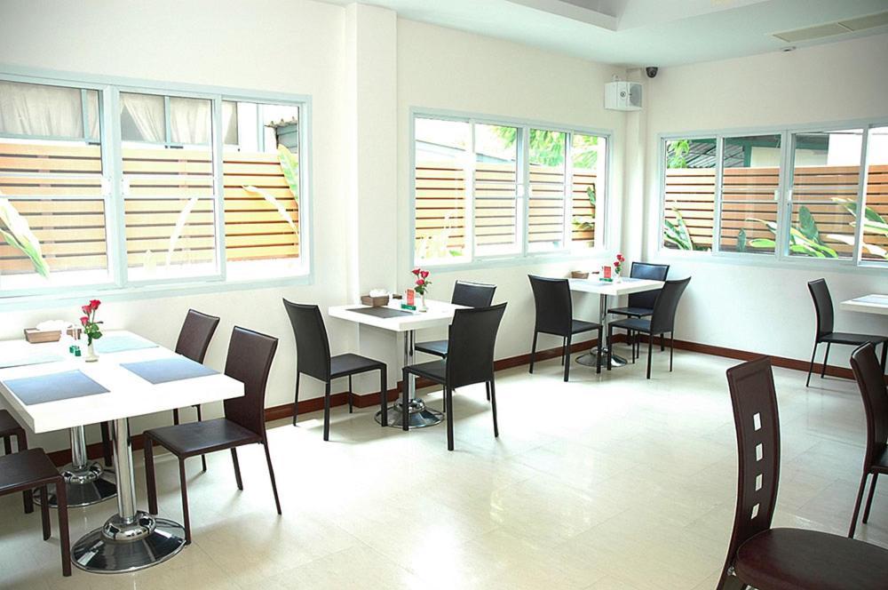Calypzo 2 Ratchada 20 Hotel Bangkok Ngoại thất bức ảnh