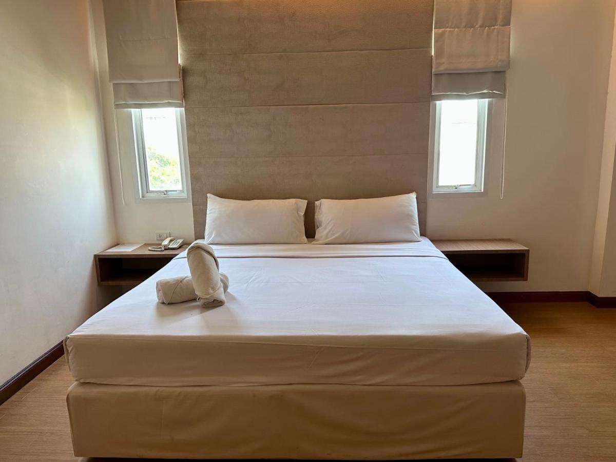 Calypzo 2 Ratchada 20 Hotel Bangkok Ngoại thất bức ảnh