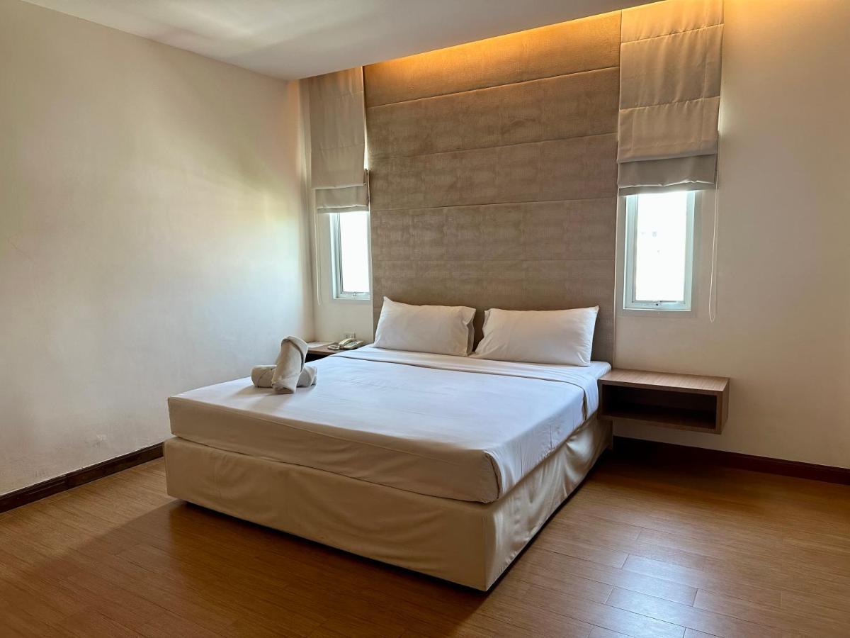 Calypzo 2 Ratchada 20 Hotel Bangkok Ngoại thất bức ảnh